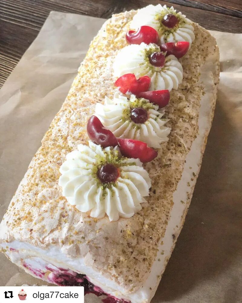 Меренговый рулет украшение. Меренговый рулет украшение
