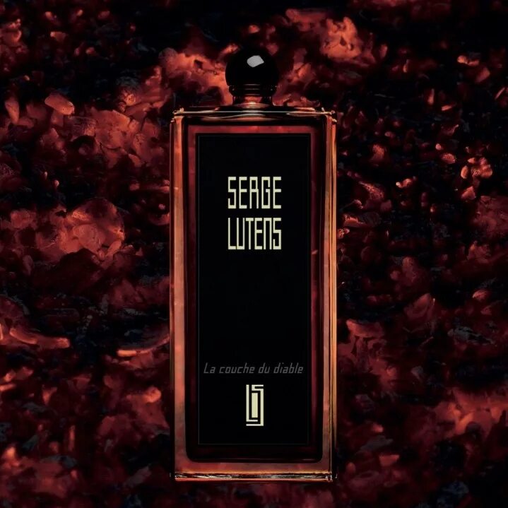 Serge lutens encagee. Серж лютанс. серж лютанс ложе дьявола. santal majuscule serge lutens 50 мл. серж лютенс флаконы гробики.