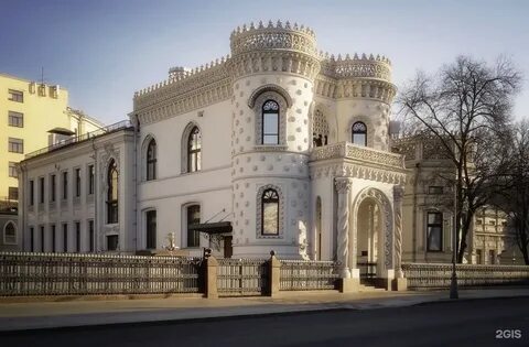 Какие исторические здания москвы стоит увидеть