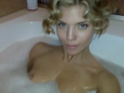 Домашние селфи Rachel McCord.