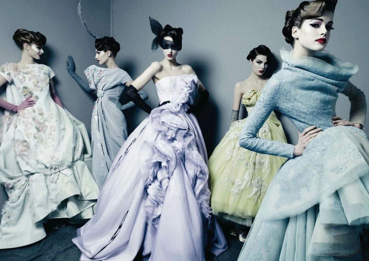 Московский краеведческий музей. Исторический костюм. Dior new couture patrick demarchelier. Лувр музей зал древние греция, этрурия, рим. Исторический костюм.