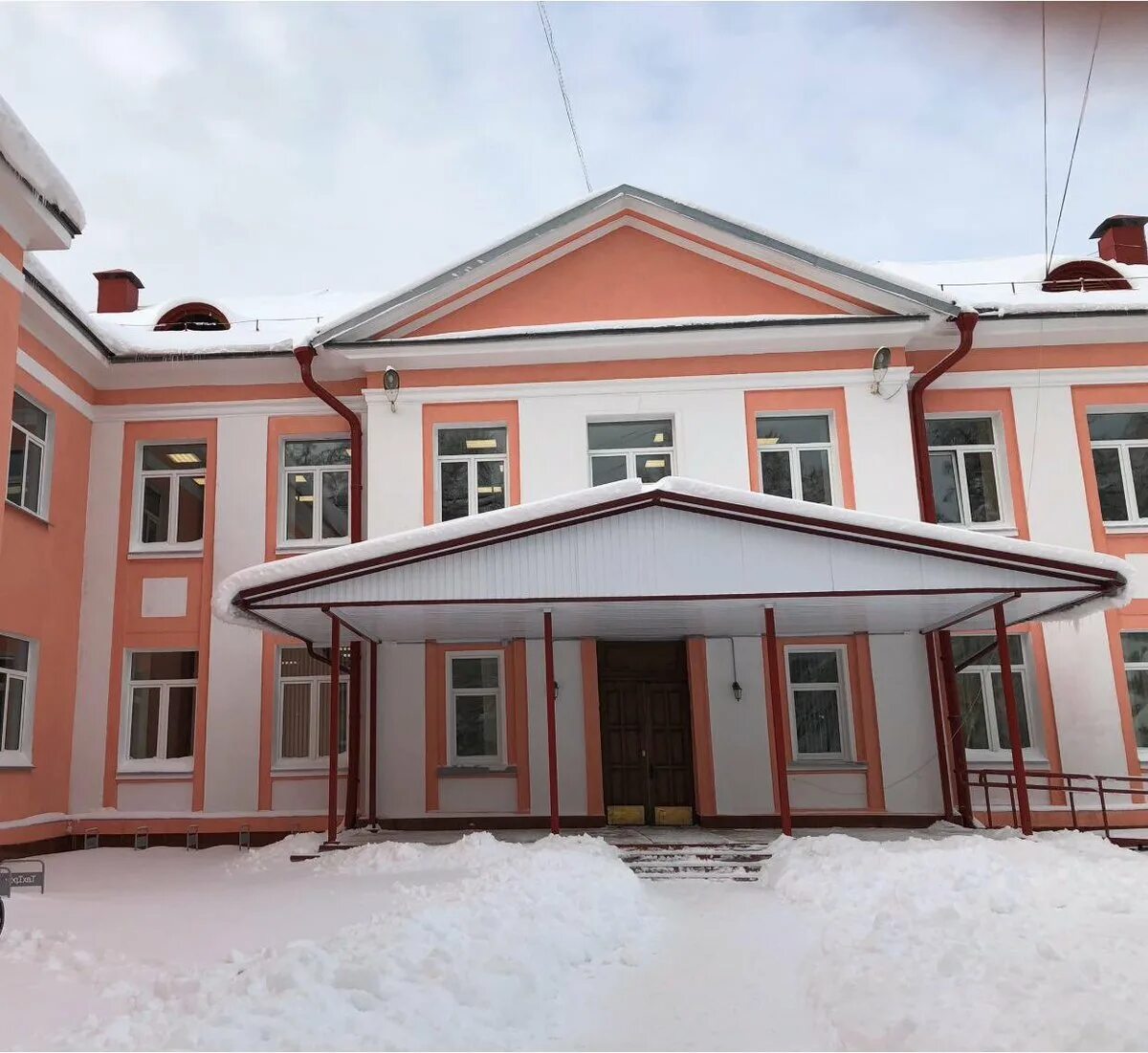 Третья школа жуковский. Школа номер 3 город жуковский. Школа 5 гарнаева жуковский. Сош 4 жуковский. Школа 5 волжск марий эл.