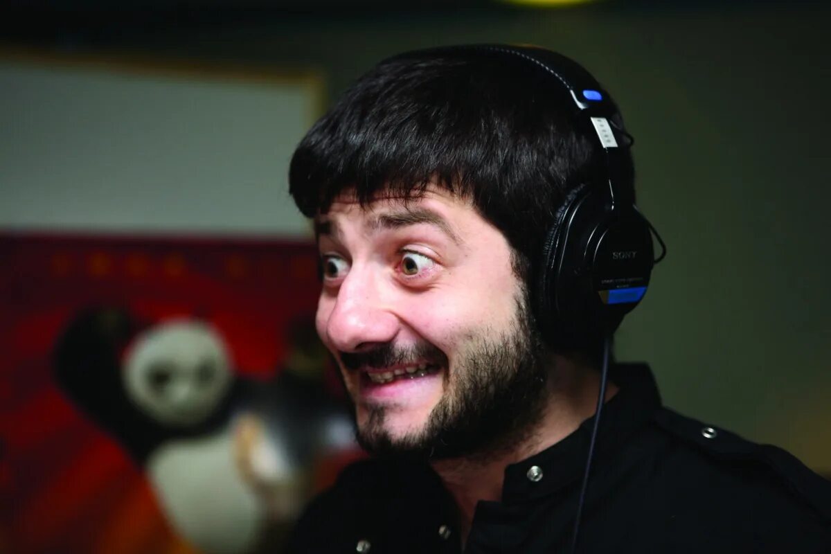 почему галустян не озвучивал кунг фу