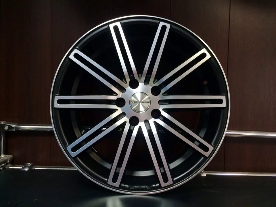 Воссен cv4. Vossen cv4 r17. Диски Vossen cv4. Диски Vossen cv4 r17.