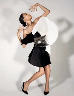 Model pose