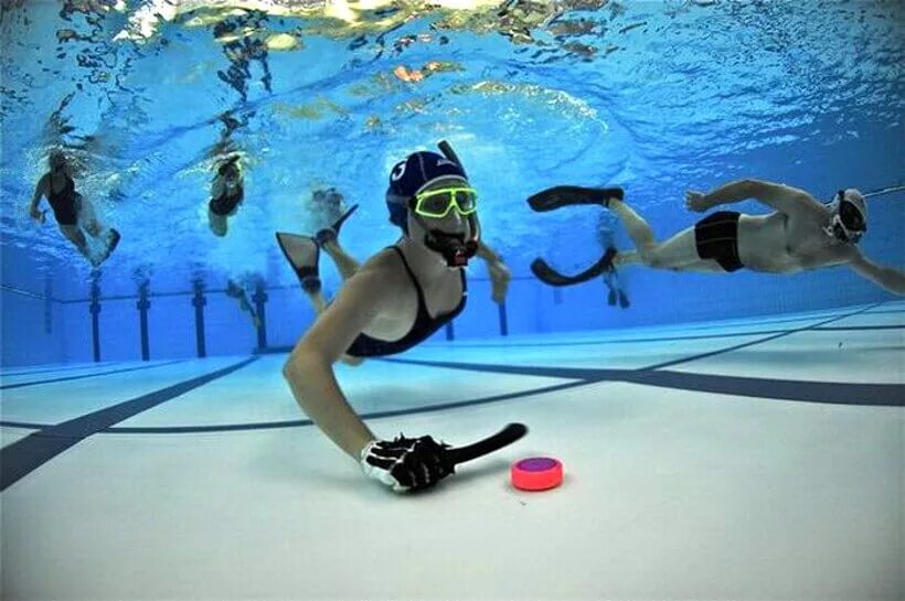 Unusual sporting. Underwater Hockey вид спорта. Подводный хоккей в Великобритании. Необычные виды спорта. Необычные виды спорта подводный хоккей.