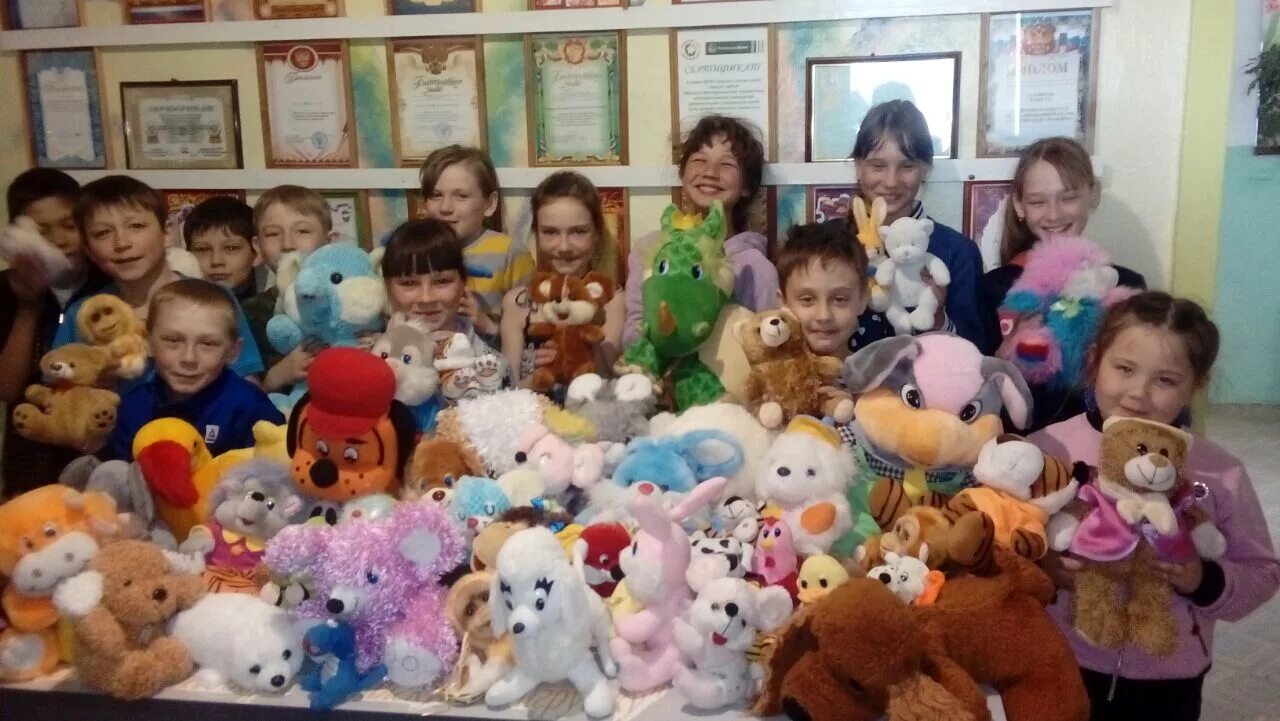 Сбор детских игрушек. Коробки для игрушек. Игрушки для детей. Сбор игрушек для детей. Игрушки для детдома.
