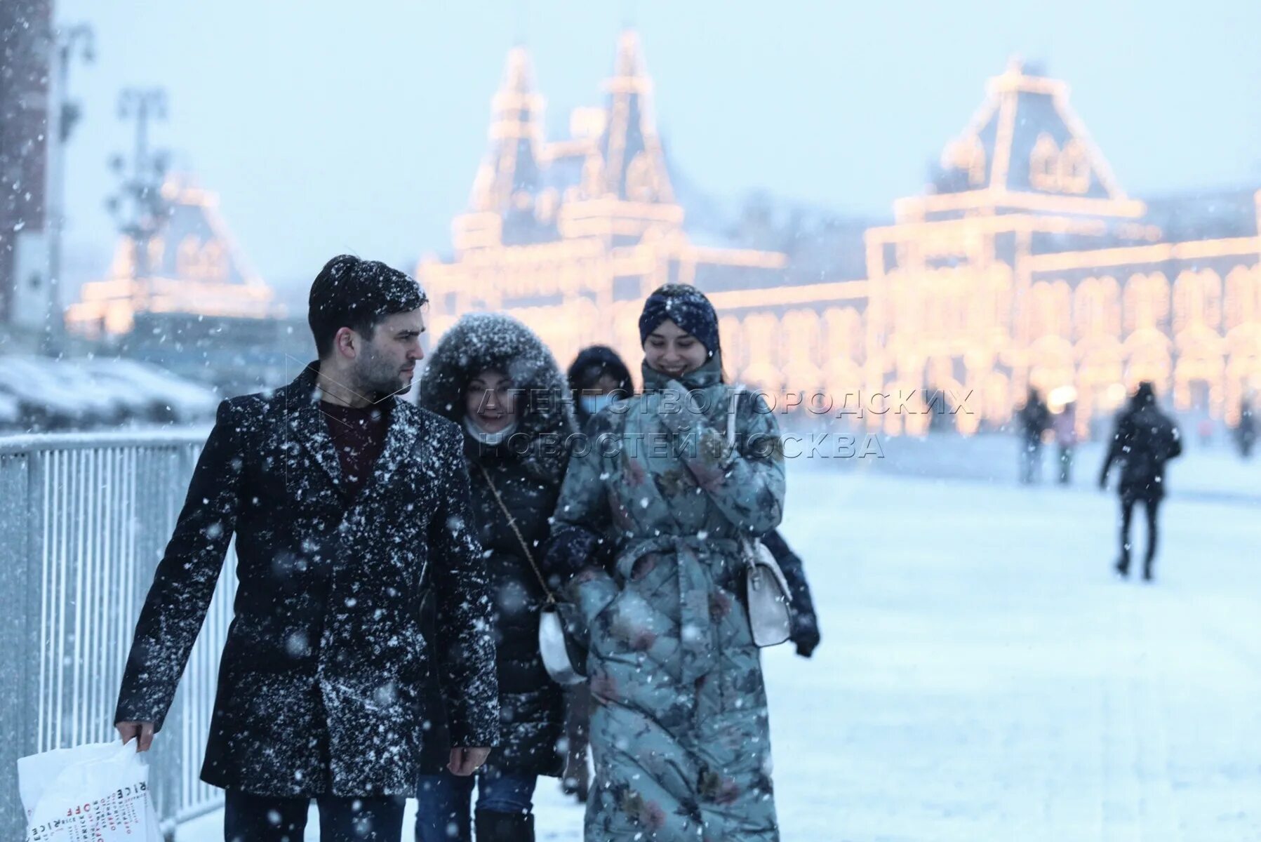 Снег в Москве. Москва зимой. Снегопад в Москве. Метель в Москве. Воздух в москве 2020