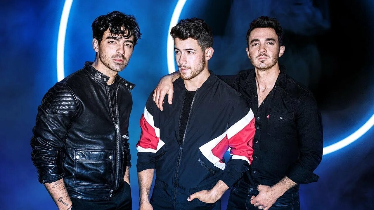 Джонас брозерс. Братья jonas. Джо джонас 2024. Джонас брозерс. Jonas brothers 2008.
