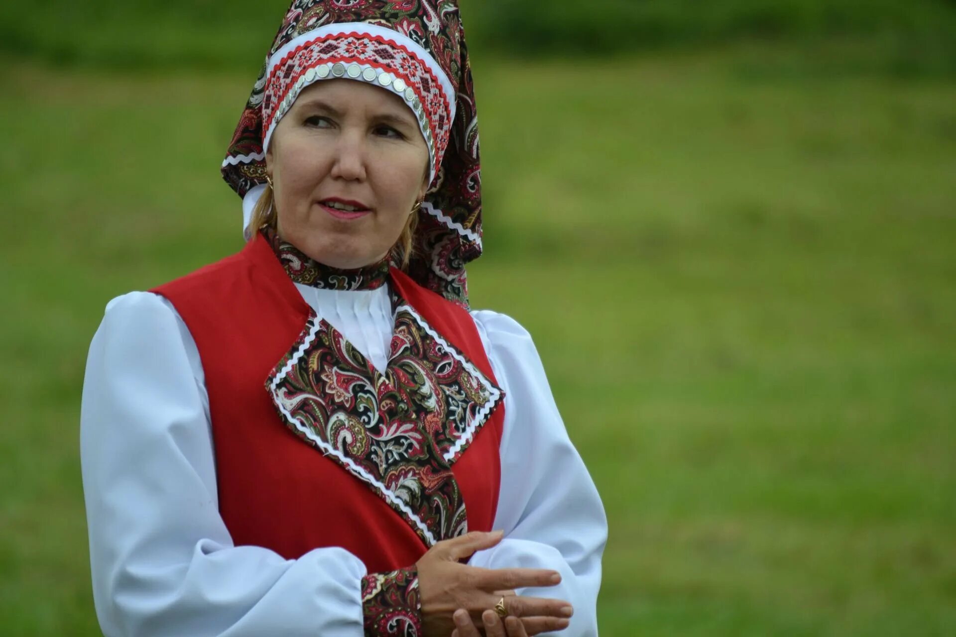 Проживание удмуртов. Удмурты вера. Проживание удмуртов. Бесермяне в удмуртии традиции. Нация удмурты.