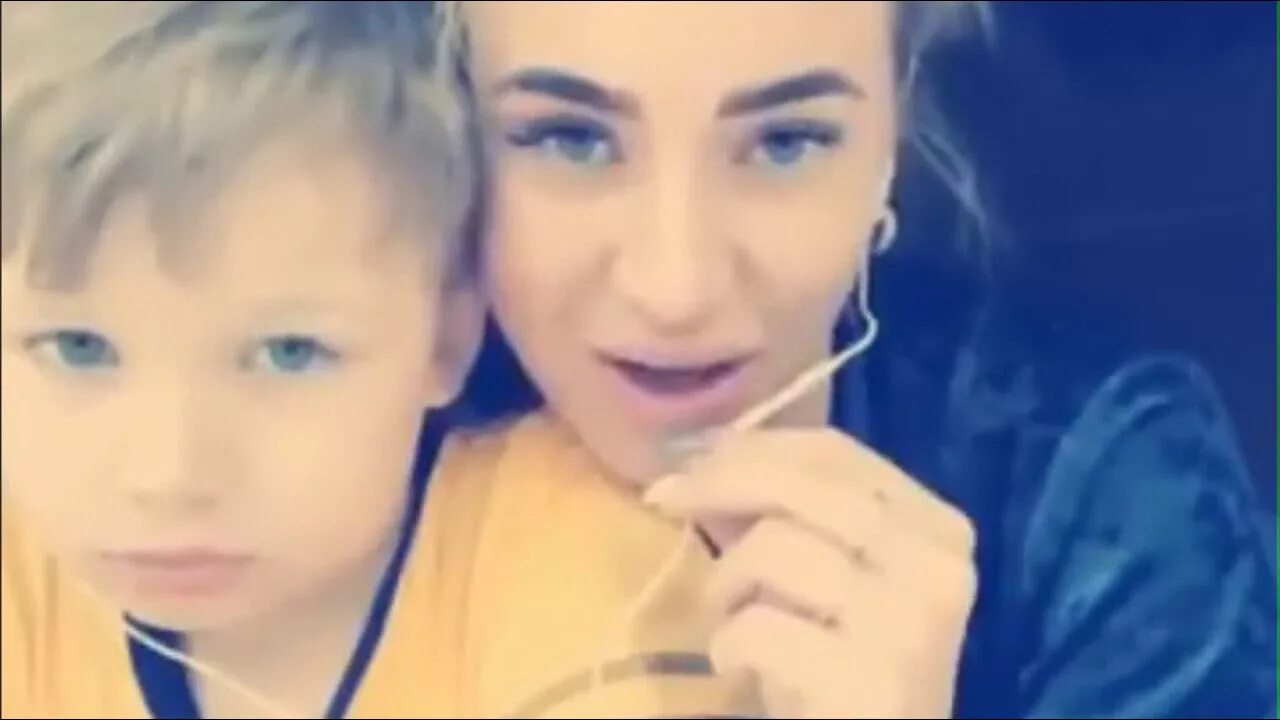 Сын поет. Ничего мне попала в глаз сориночка. Ничего мне попала в глаз сориночка. Ничего мне попала в глаз сориночка. Как плакала вода ваенга.