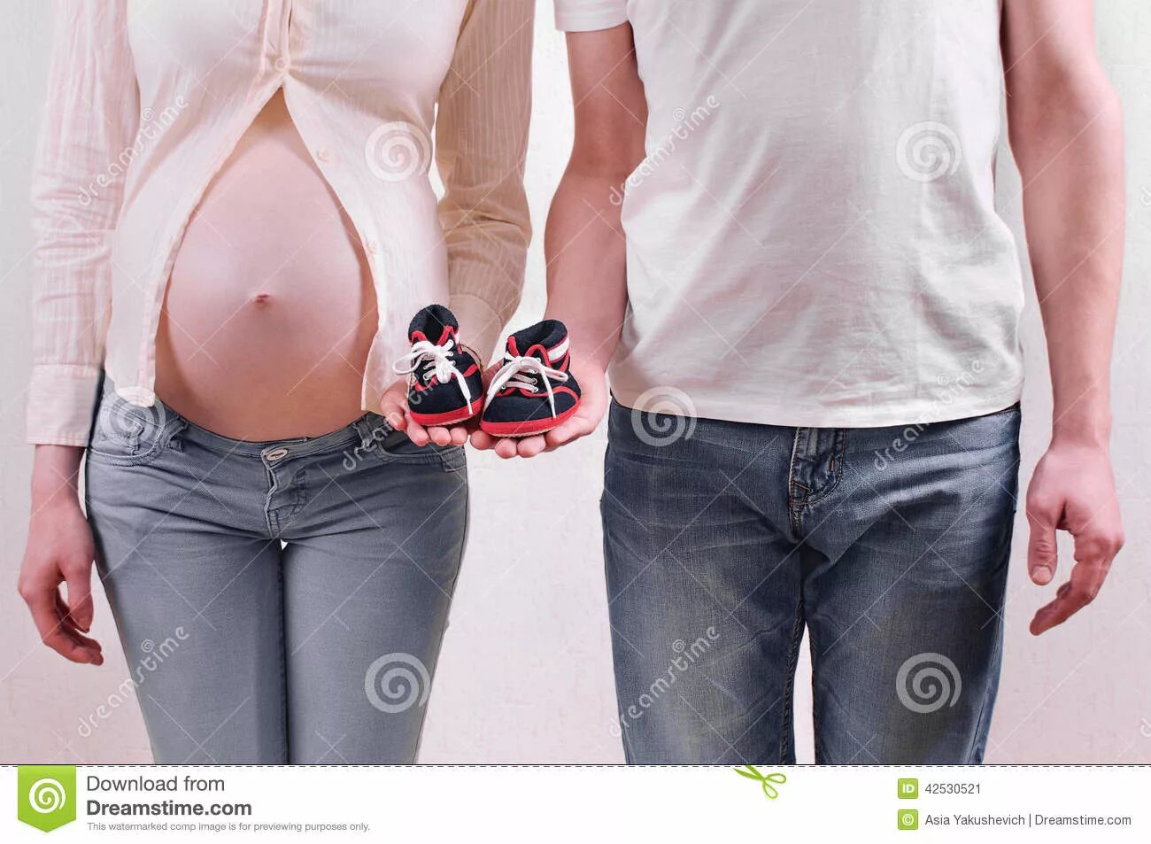 Где мальчик беременный. Покажи беременных мальчиков. Беременные от молодых пацанов. Беременные мальчики фото.