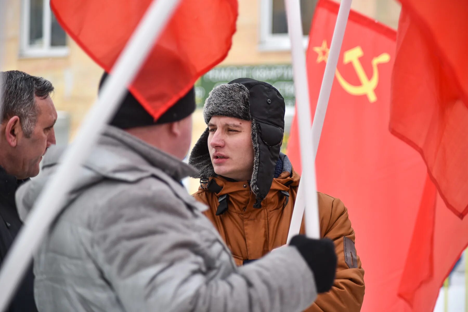 Возраст харитонова от кпрф. Митинг КПРФ. Протест КПРФ. Митинг КПРФ В Москве. КПРФ митинг Красноярск.