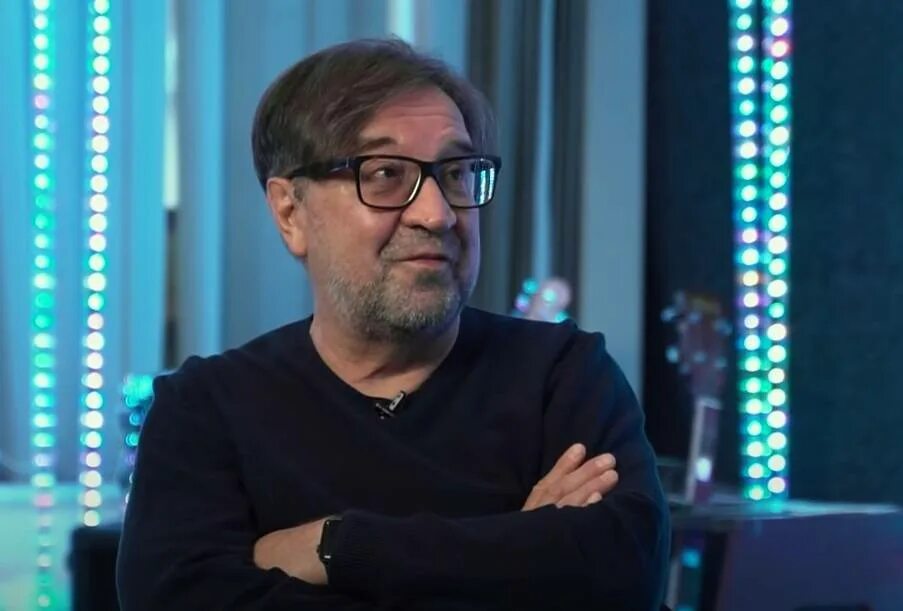 Шевчук где живет сейчас в 2025. Юрий шевчук 2025. шевчук и гребенщиков. юрий шевчук фото 2025. музыкальный критик гаспарян.