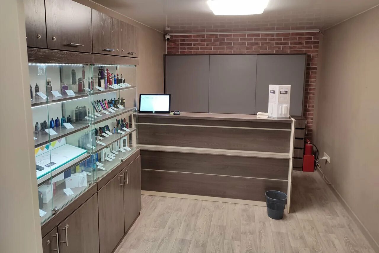 Екатеринбург ул ткачей 23. Vardex владивосток. Вардекс владивосток. Vardex владивосток. Вывеска vardex.