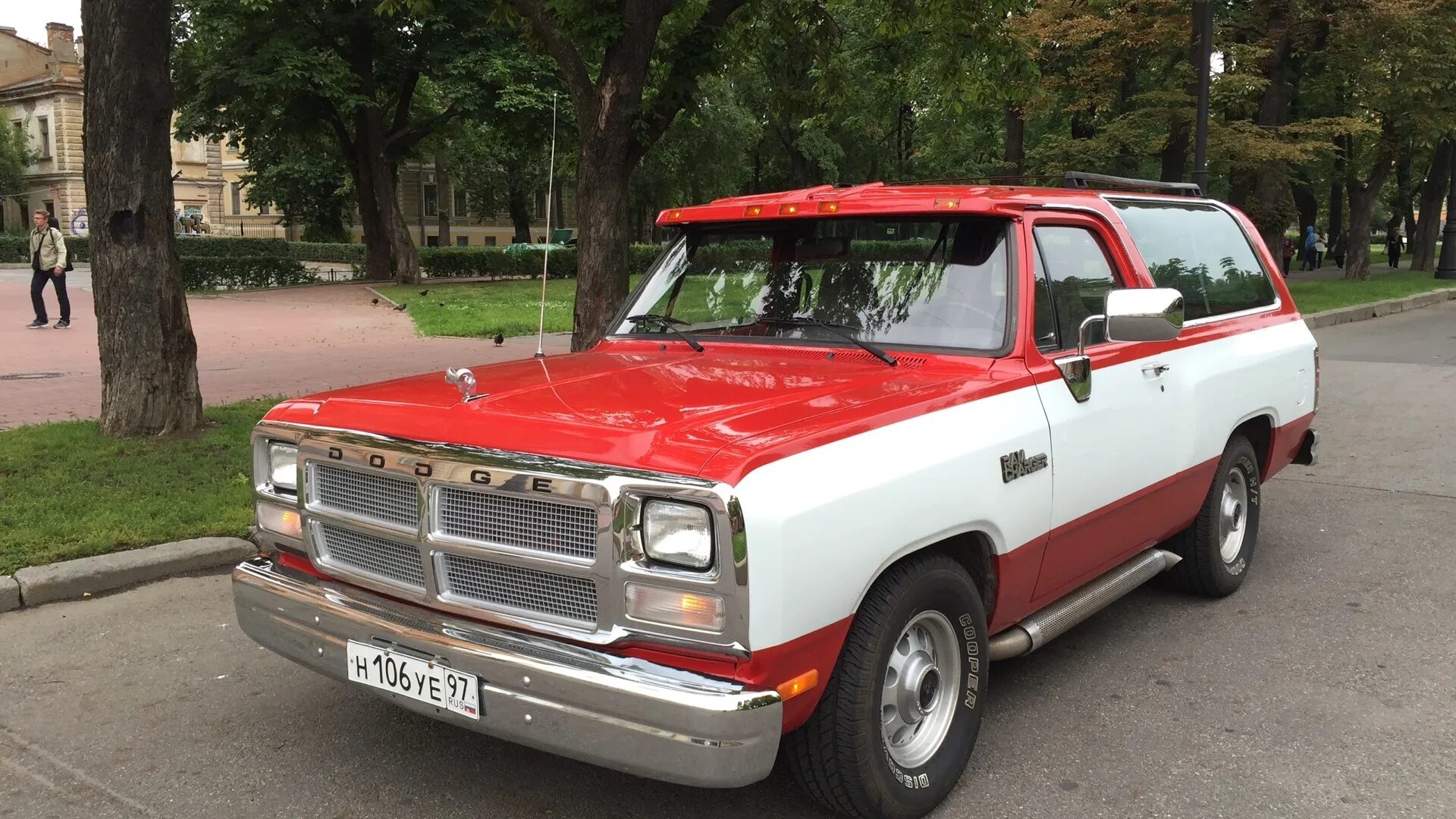 Ram 1.5. Dodge Ram 1991. Dodge Ram 1981. Додж рам 1 поколение. Dodge Ramcharger 1981.