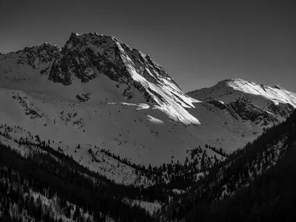Mount black