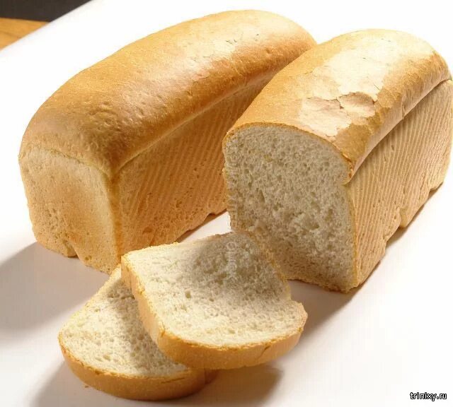 Буханка пшеничного хлеба. Формовой хлеб. Хлеб пшеничный высший сорт. Белый пшеничный хлеб.