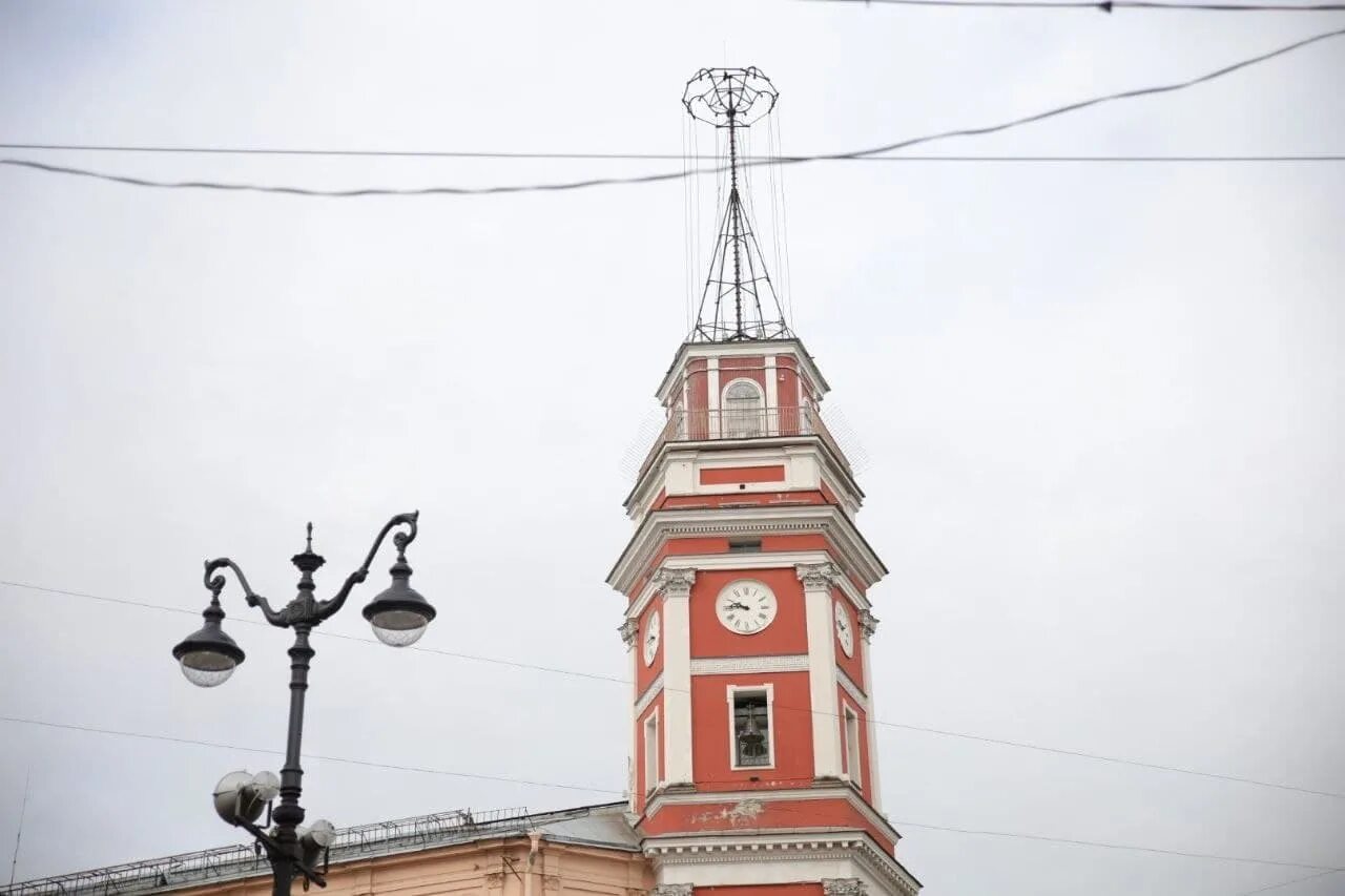 Башня городской Думы Санкт-Петербург. Думская башня Питер. Думская башня СПБ смотровая площадка. Смотровая на думской