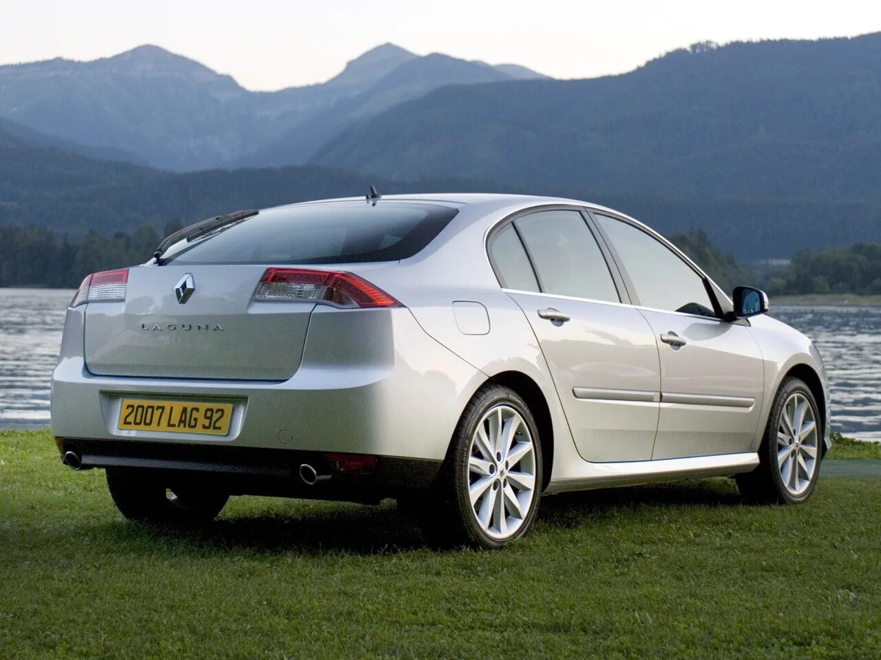 Renault laguna купить