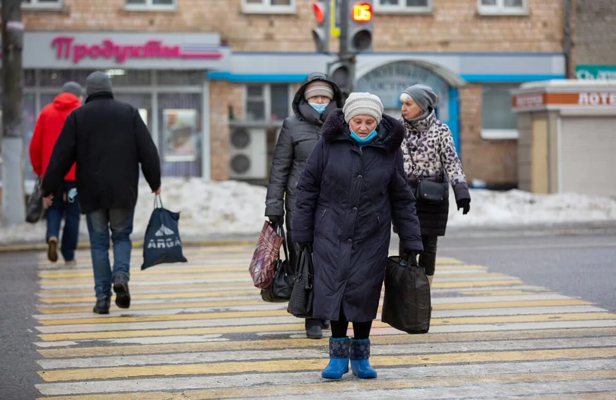 Что изменится в жизни россиян в апреле. Очередь за пенсией. Жизнь в марте. Житель в жизни. Что изменится в жизни россиян с 1 февраля.