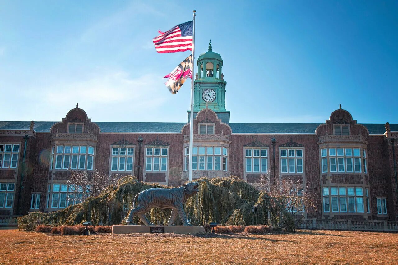 вебстер хай школа. миссури вебстер университет. институт соединенных штатов америки и канады ан ссср. денверский университет штат колорадо, сша. школа сент-бис.