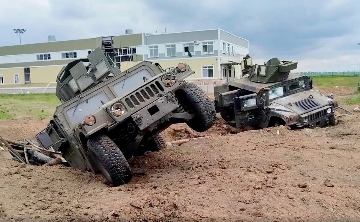 Военная техника. Бронемашины России. Humvee машина. Хамви бронеавтомобиль. Попытка прорыва в белгородской области сегодня