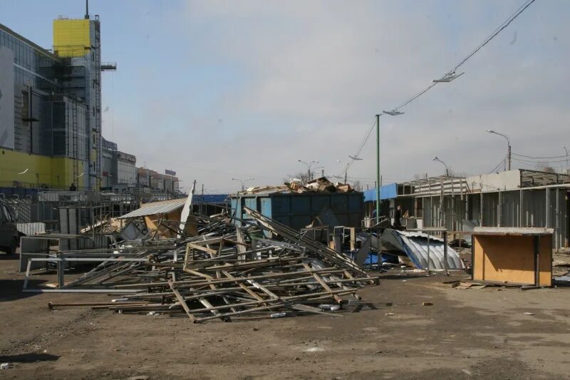 Тонратун сенной рынок саратов. Снос рынки. Скобяной рынок краснодар. Рынок царицыно снесли. Слом рынка.
