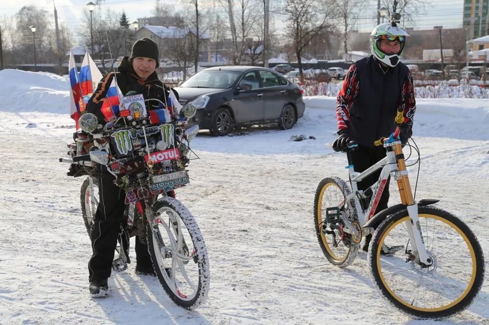 Погода февраля ижевск. Зимний велопарад Ижевск 2023. Люди в Ижевске зимой. 5 Зимний Кубок велоконструкторорв.