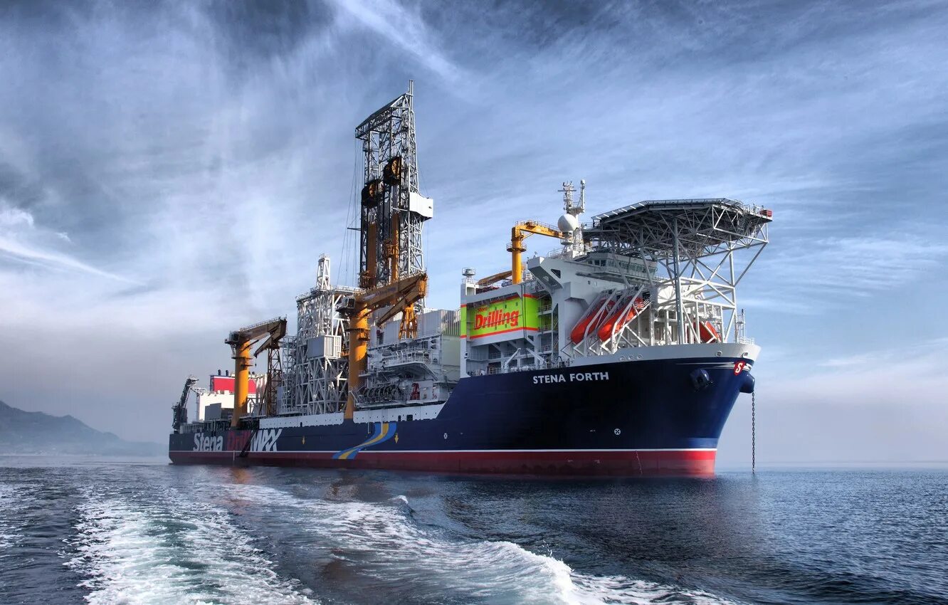 Буровое судно виктор муравленко. Drill ship. Drill ship. Буровые суда. Сапфир буровое судно.