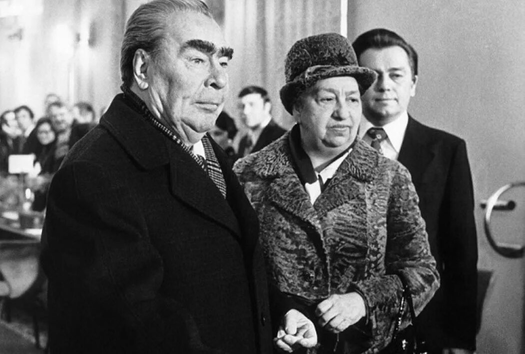 вера брежнева. романы брежнева. нина коровякова и брежнев. романы брежнева. романы брежнева.