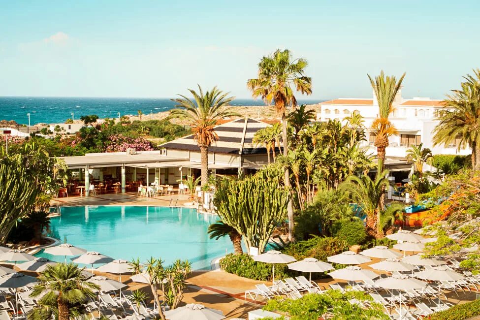 Пляж puerto nuevo. Фото sandy beach hotel. Sentido sandy beach hotel 4*. Кипр санди бич отель. Puerto rico beach.