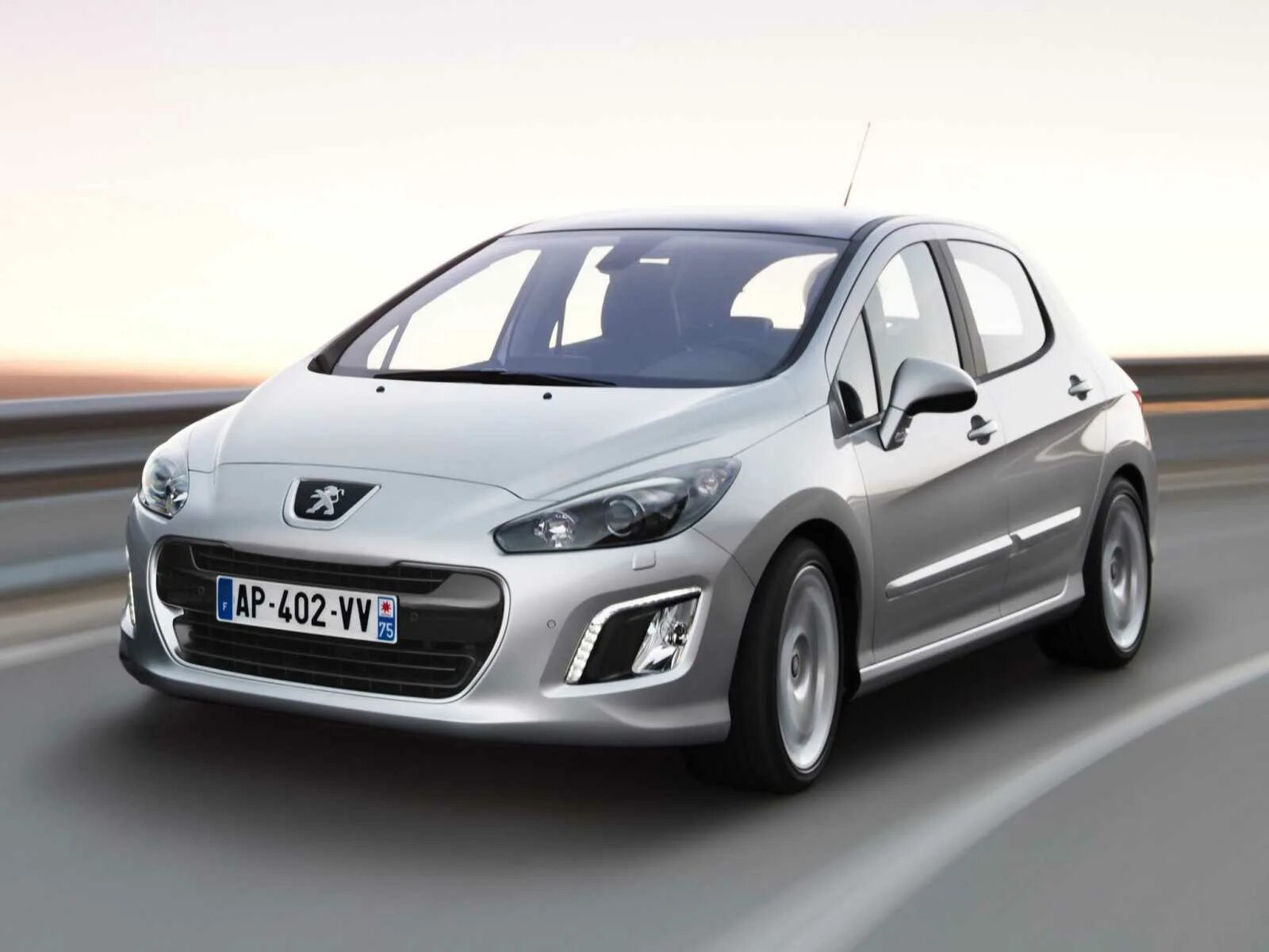 Peugeot 20cup. Peugeot 308 2019. Peugeot 308 2008. Пежо 308 t7. Пежо 308 хэтчбек.