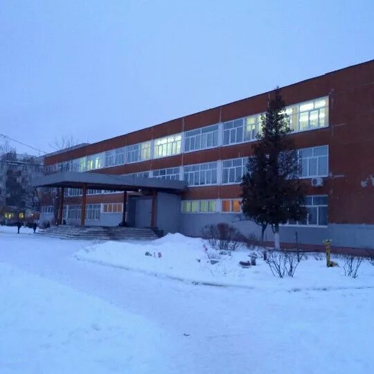 Лицей 4 орел. Лицей 4 орел. Лицей 4 г орла. Орел. Революции 4 орел школа.