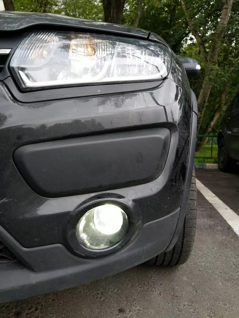Рено сандеро лампочка противотуманки. H11 лампа в птф. Противотуманка лампа h11 на рено сандеро. Рено сандеро лампочка противотуманки. Птф рено сандеро степвей 2.