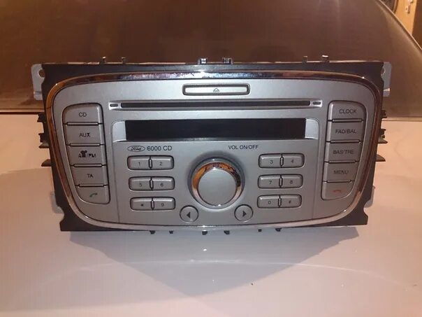 Ford 6000 cd. Магнитола форд 2005. Ford mondeo 2005 штатная магнитола. Магнитола фокус 2. Магнитола форд 2005.