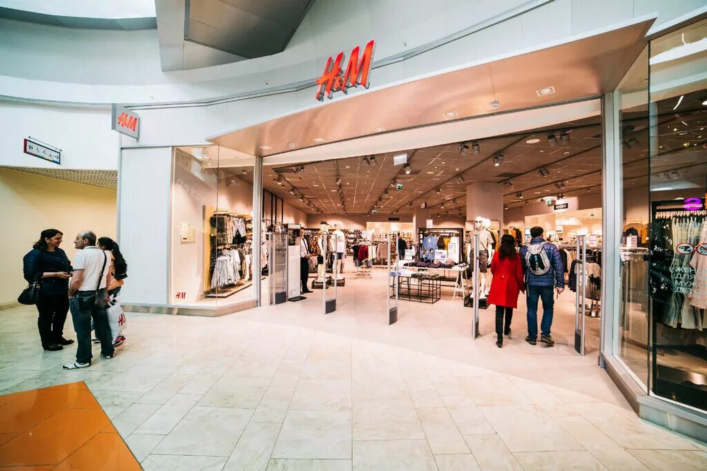 лифт в торговом центре макси в архангельске. медиафасад киров макси. работа тц макси архангельск. макси про магазин в мытищах. торговый центр макси архангельск.