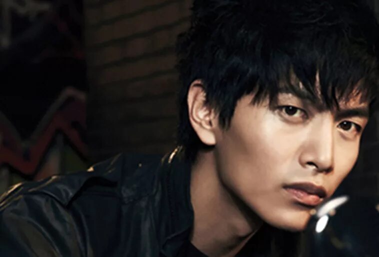 Мин ги. Ли мин-ги. monstr lee min ki. ли мин-ги корейский актёр. ли мин ги улыбается.