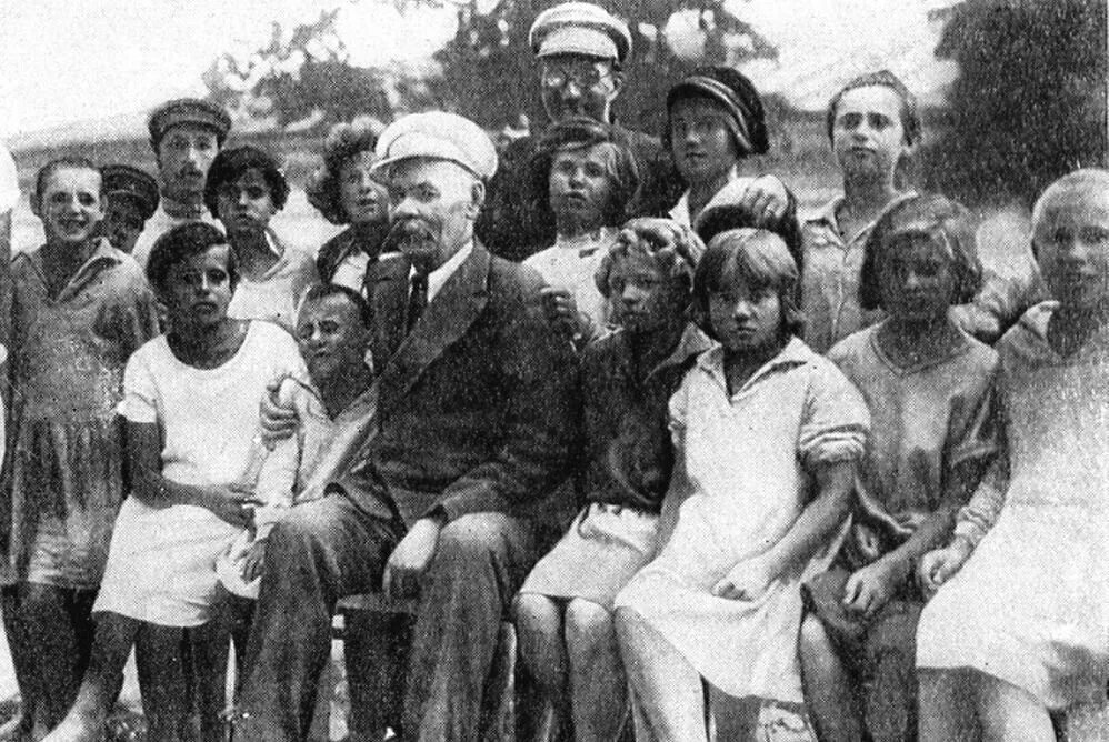 Читать книгу Горький: страсти по Максиму Павла Басинского : онлайн чтение - стра
