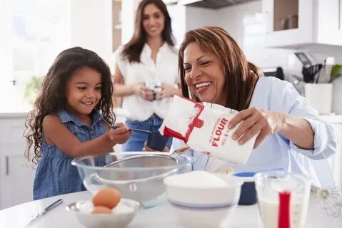 Mum make a cake