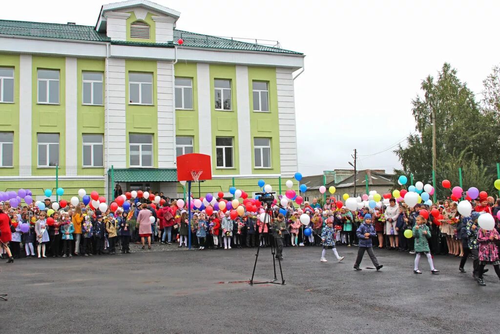 Школа открытие нижний новгород. Школа 1 Нязепетровск. Челябинская область Нязепетровск школа 1. МКОУ СОШ 27 Нязепетровск. 3 Школа Нязепетровск.