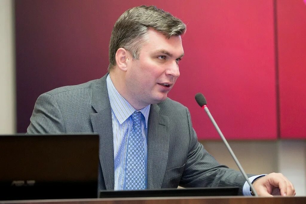 Викторов проректор. Вайпан виктор алексеевич мгу. Мелешко евгений владимирович лсгми. Свистунов проректор. Проректор текстильного университета фролов александр викторович.