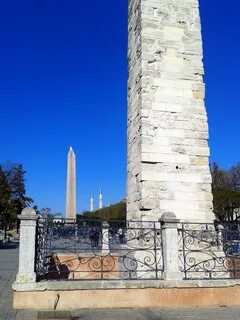 Обелиск стена