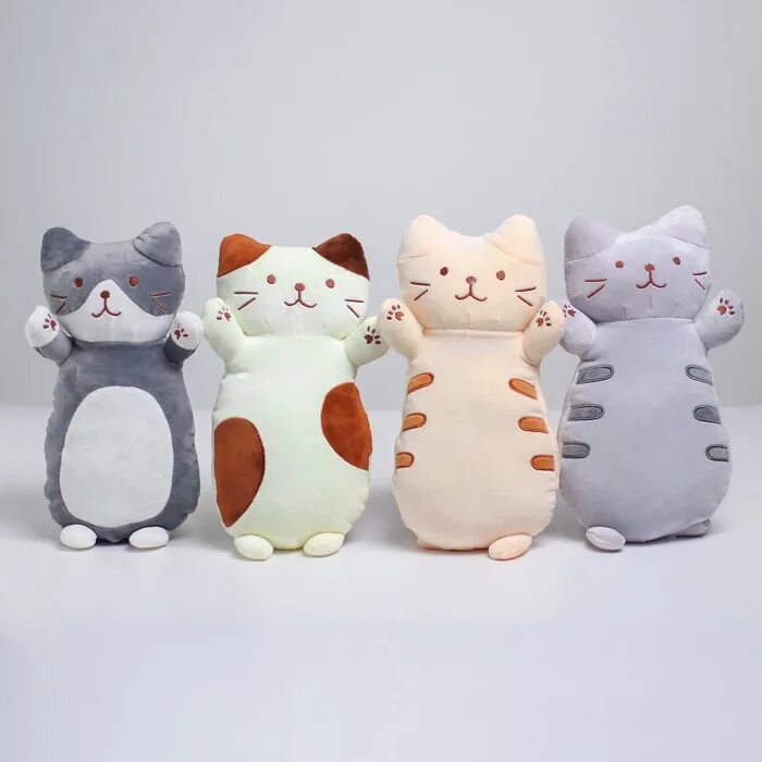 Кошка подушка пушин. Мягкая игрушка кошка. Мягкая игрушка в виде котика. Подушка кот пушин 40 см. Мягкая игрушка в виде котика.