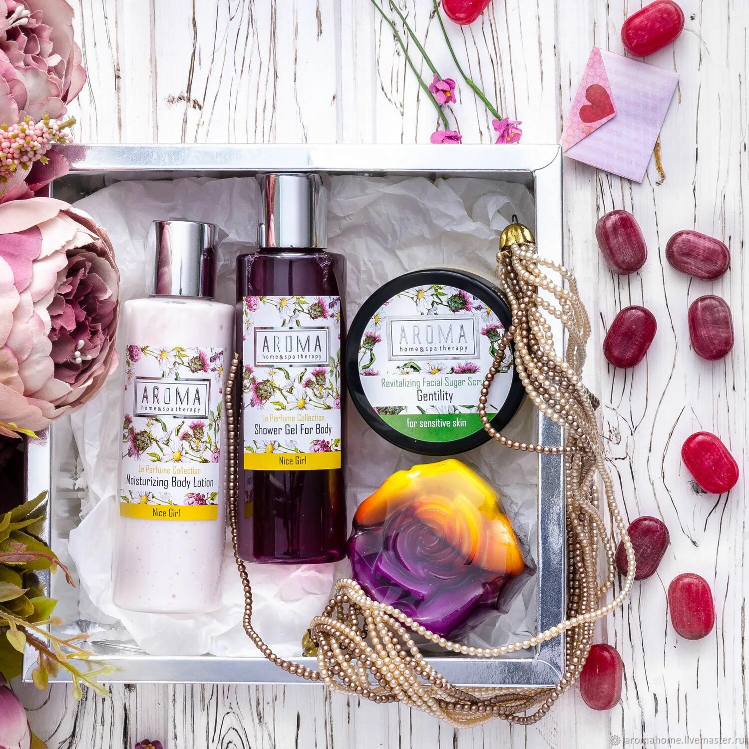 Косметика. Aromas косметика. Косметика для отелей. Арома бренд. Aroma профессиональная косметика.