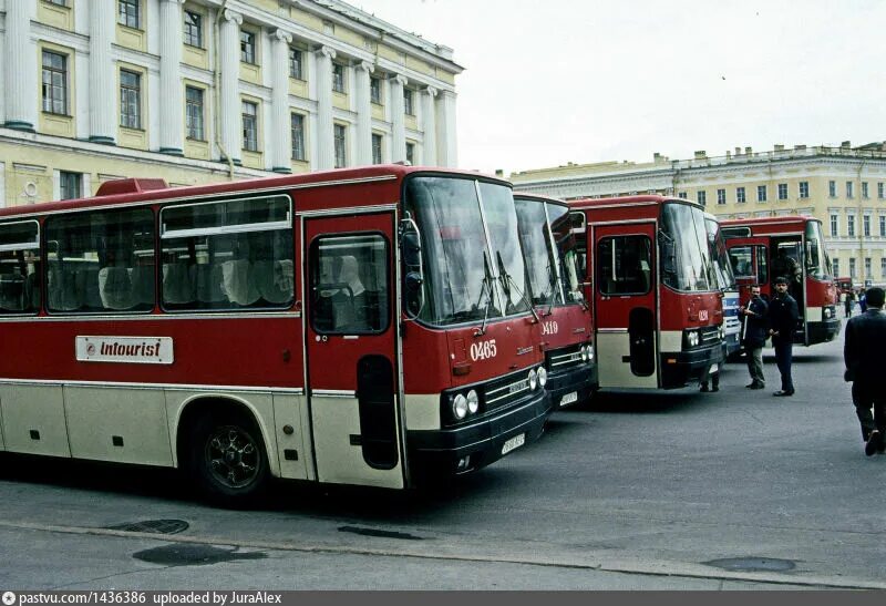 Автобус на дворцовой