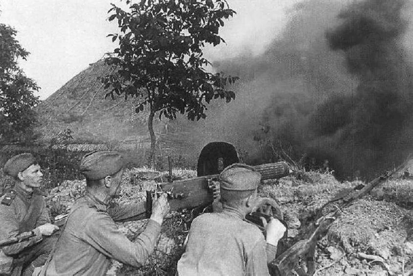 Вов 286. Курская битва 1943. бой на безымянной высоте 1943. курская битва вов. бой курская дуга 1943.