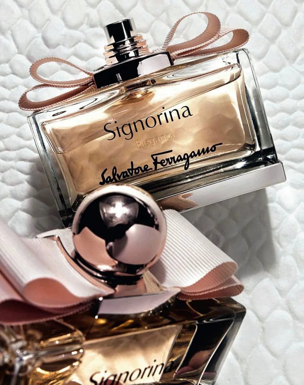 Духи Salvatore Ferragamo Signorina Eleganza. Signorina Eleganza духи. Аромат Salvatore Ferragamo Signorina. Парфюм Signorina Eleganza Salvatore Ferragamo.