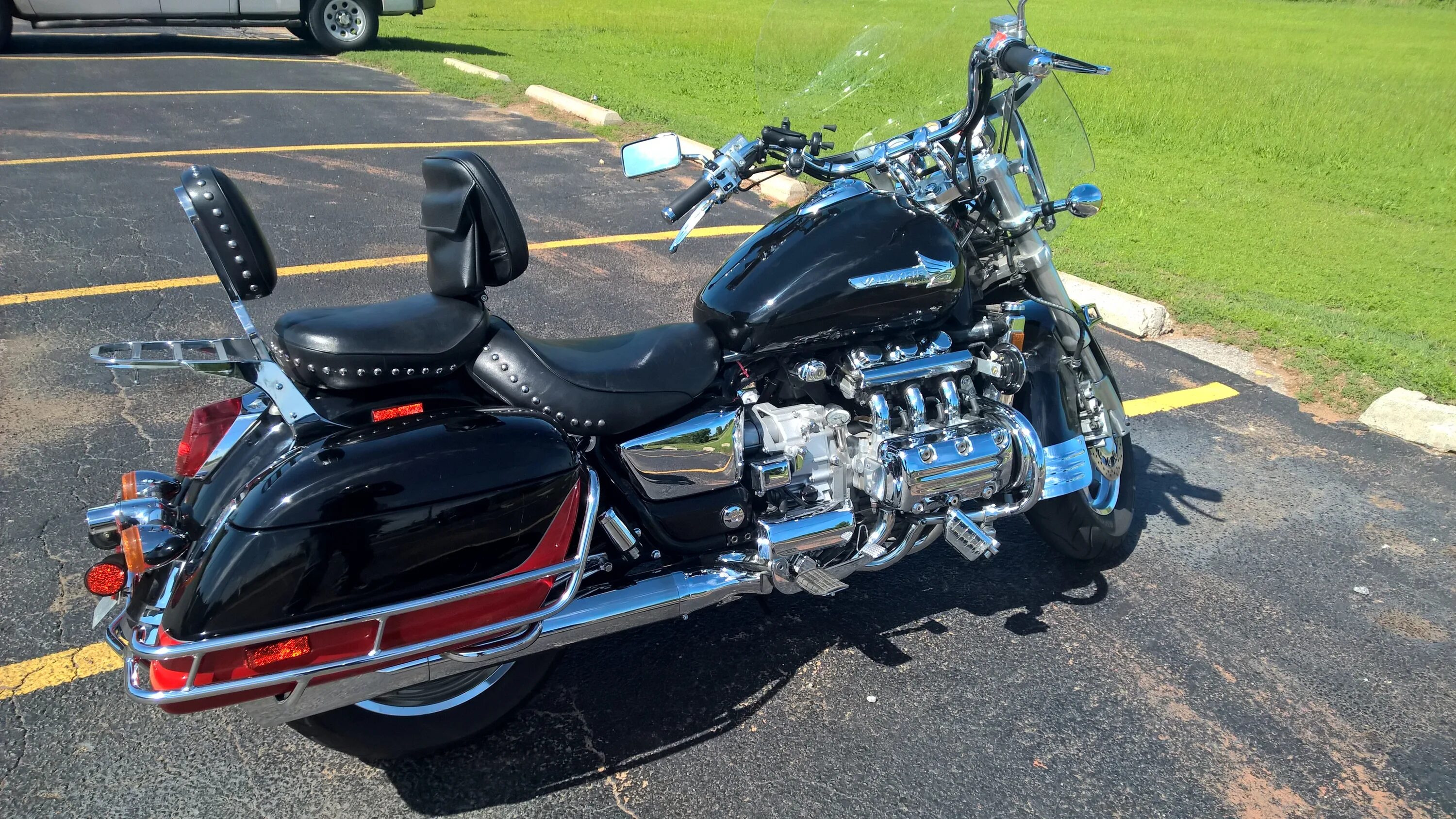 Валькирия 2001. Мотоцикл honda valkyrie 1500. honda valkyrie 2001. хонда валькирия 1500. мотоцикл хонда - валькирия gl 1500,.