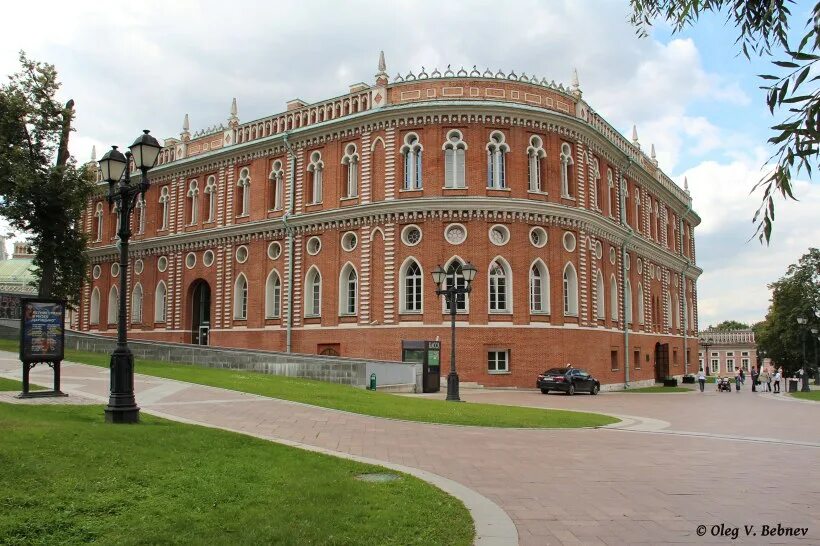 Царицыно щепкин. Баженов хлебный дом в Царицыно. Большой дворец и хлебный дом в Царицыно. Музей Царицыно хлебный дом. Государственный музей-заповедник «Царицыно».